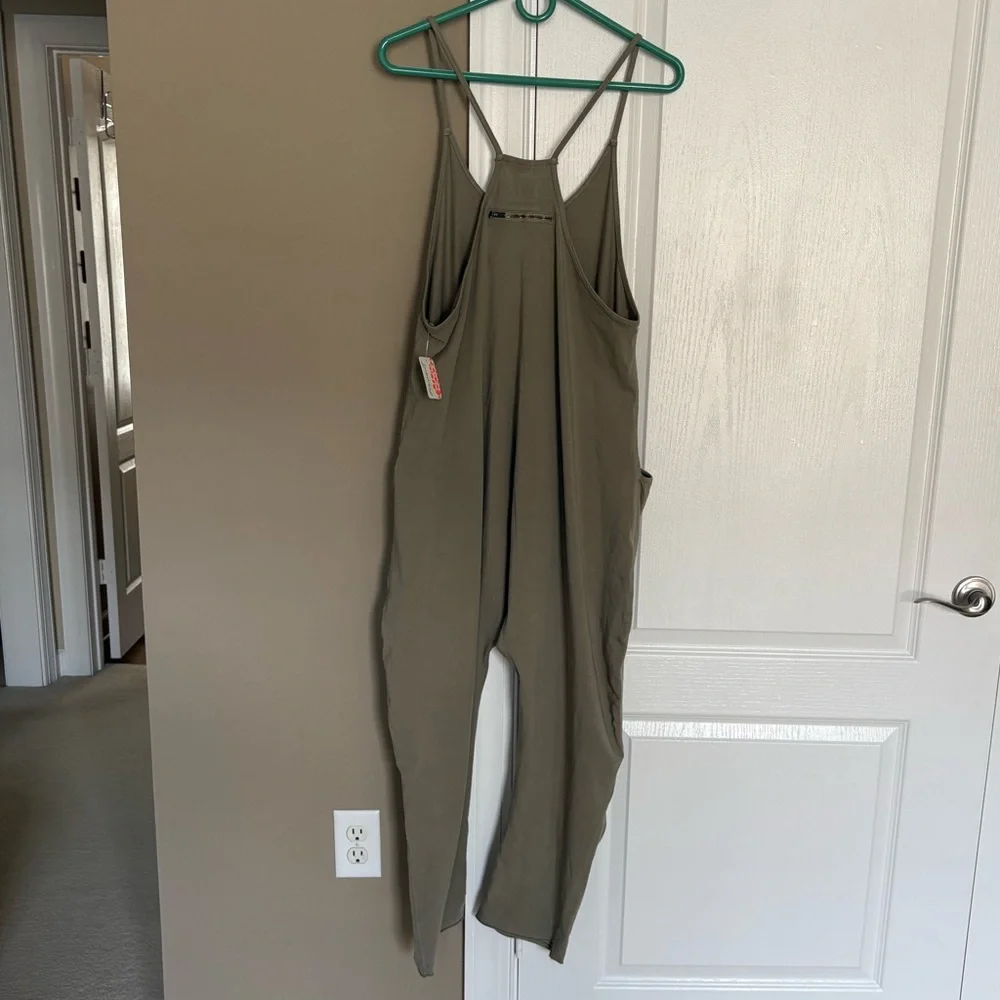 NWT Free People Women’s FP Movement Hot Shot Onesie. Size XS. - Picture 5 of 7